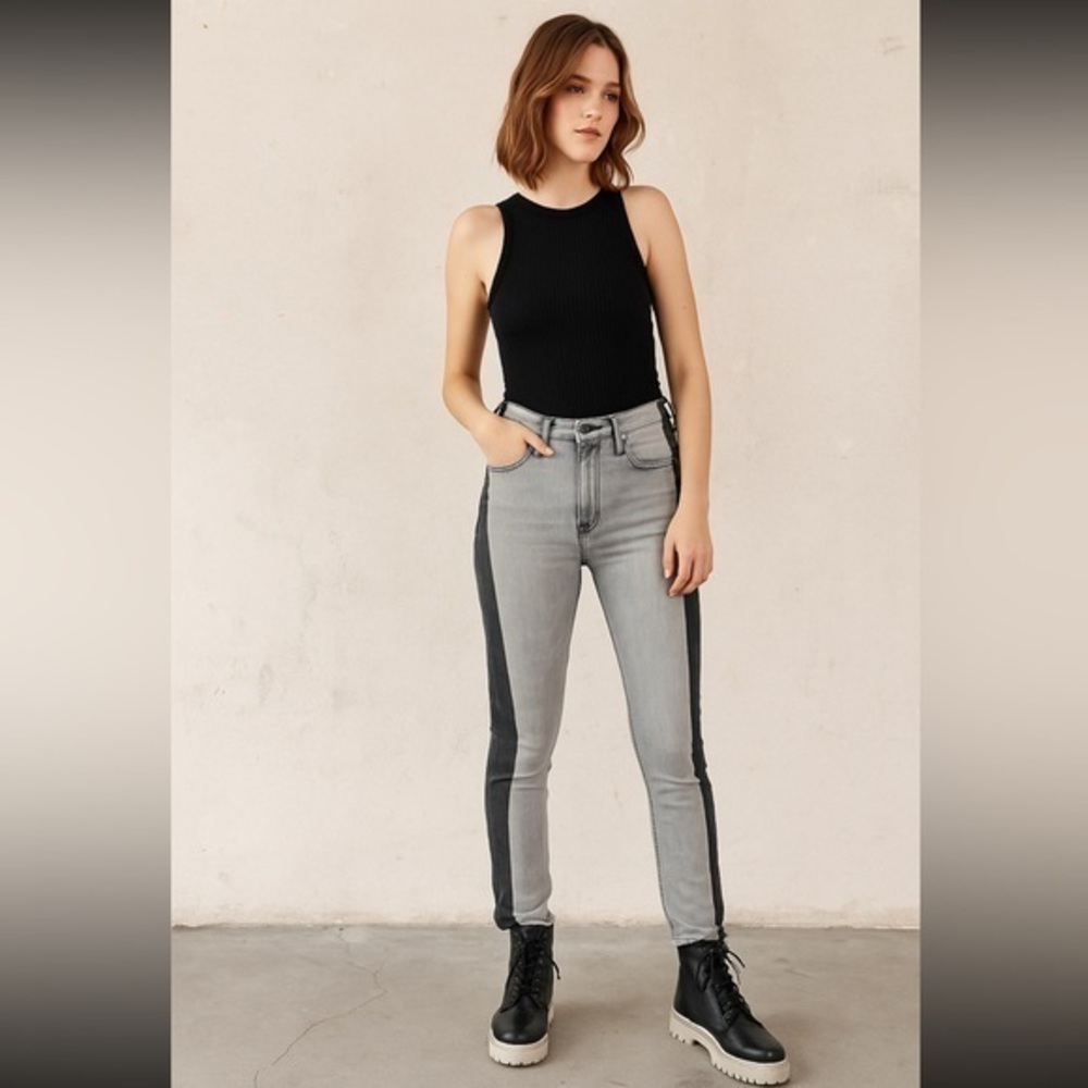 😎Vintage NUDIE High Kai Limited Edition Jeans Black on Bleach